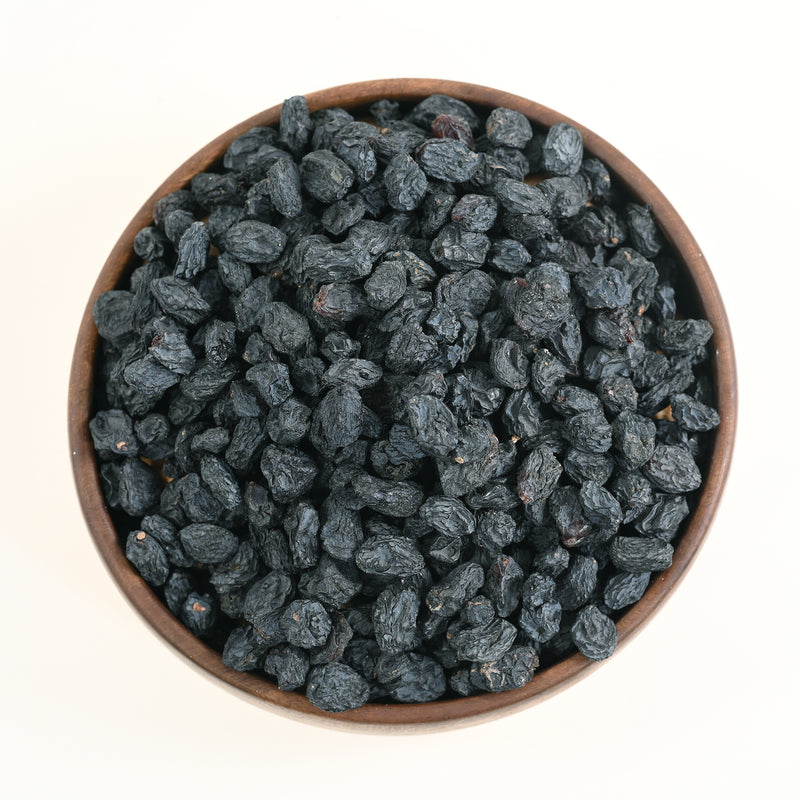 Black Raisins seedless are low-calorie dried fruits and contain antioxidants, fiber, and minerals