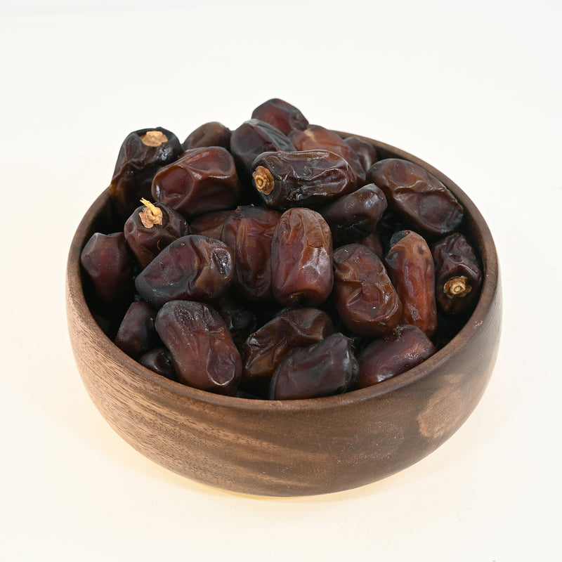 Rasda's Khudri Dates are sourced from the finest harvesters in Saudi Arabia. 