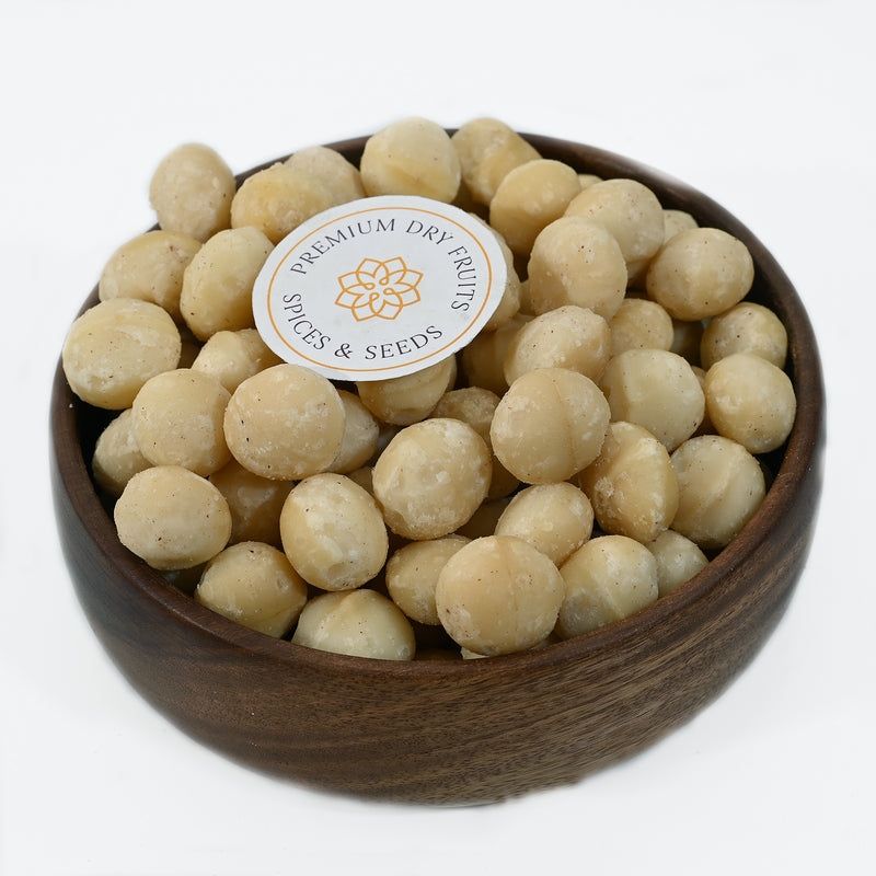 Macadamia nuts are not only a delicious snack, but also a nutritious addition to any diet, rich in healthy fats and antioxidants. Despite their high quality, the price of macadamia nuts remains competitive compared to other nuts on the market.
