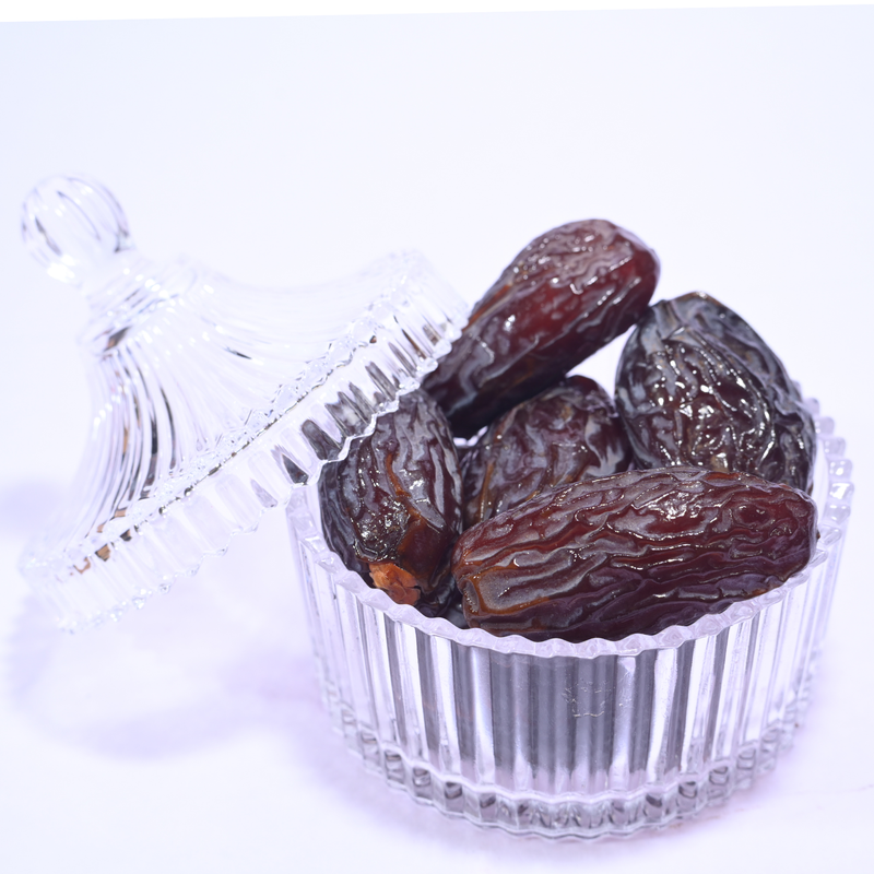 Medjoul Dates are also a good source of vitamins and minerals, including potassium, magnesium, and vitamin B6.