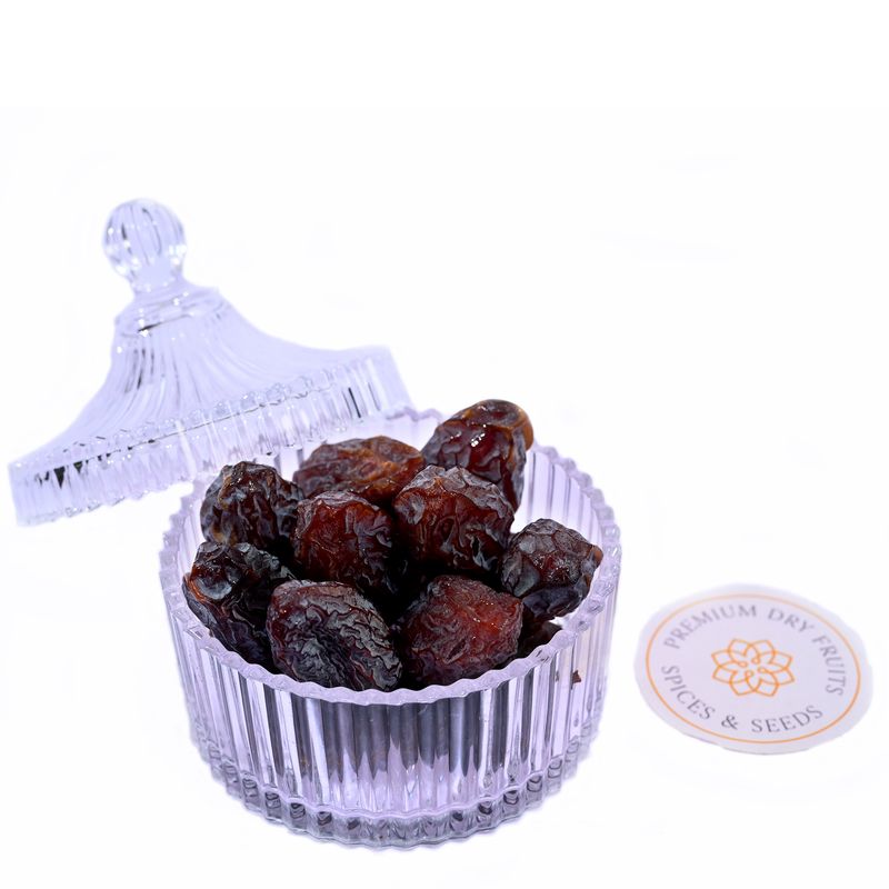 Enjoy gourmet Medjoul dates, known for their majestic quality, size and taste