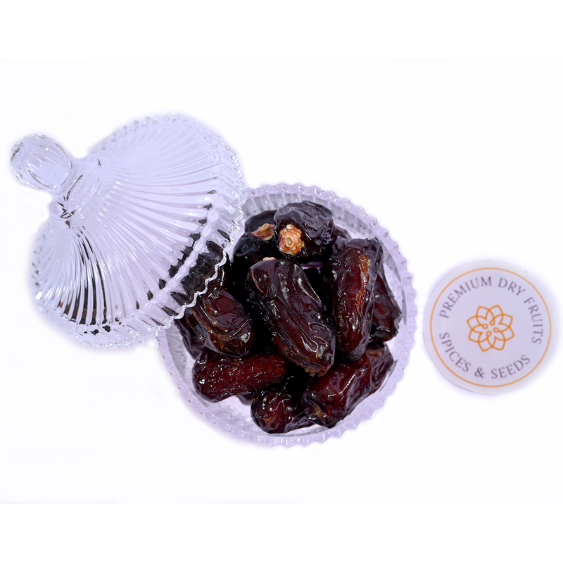 Safawi dates can be eaten fresh, added to salads, or baked into pies, tarts.