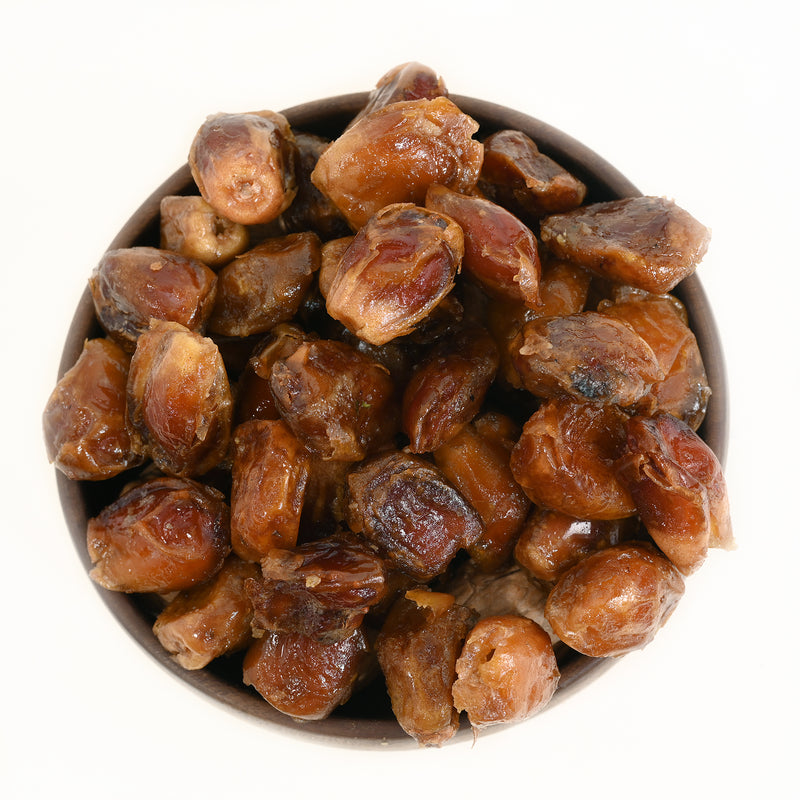 Zahedi Dates has high nutritional value. This date is rich of various types of nutritious elements and contains minerals and Vitamins